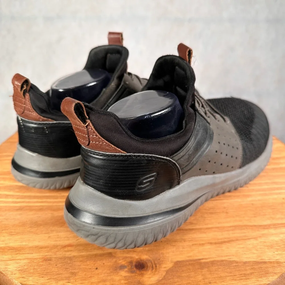 Skechers slip sneakers